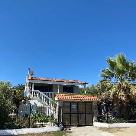 Ikidiki Beach Villa Ierissos Exterior photo